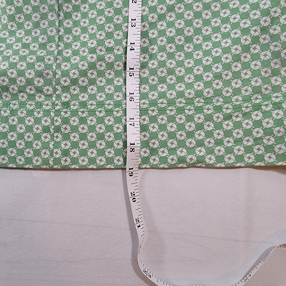 Talbots, size 10 skirt, green geometric, back zip, fully lined, great condition - Picture 4 of 7